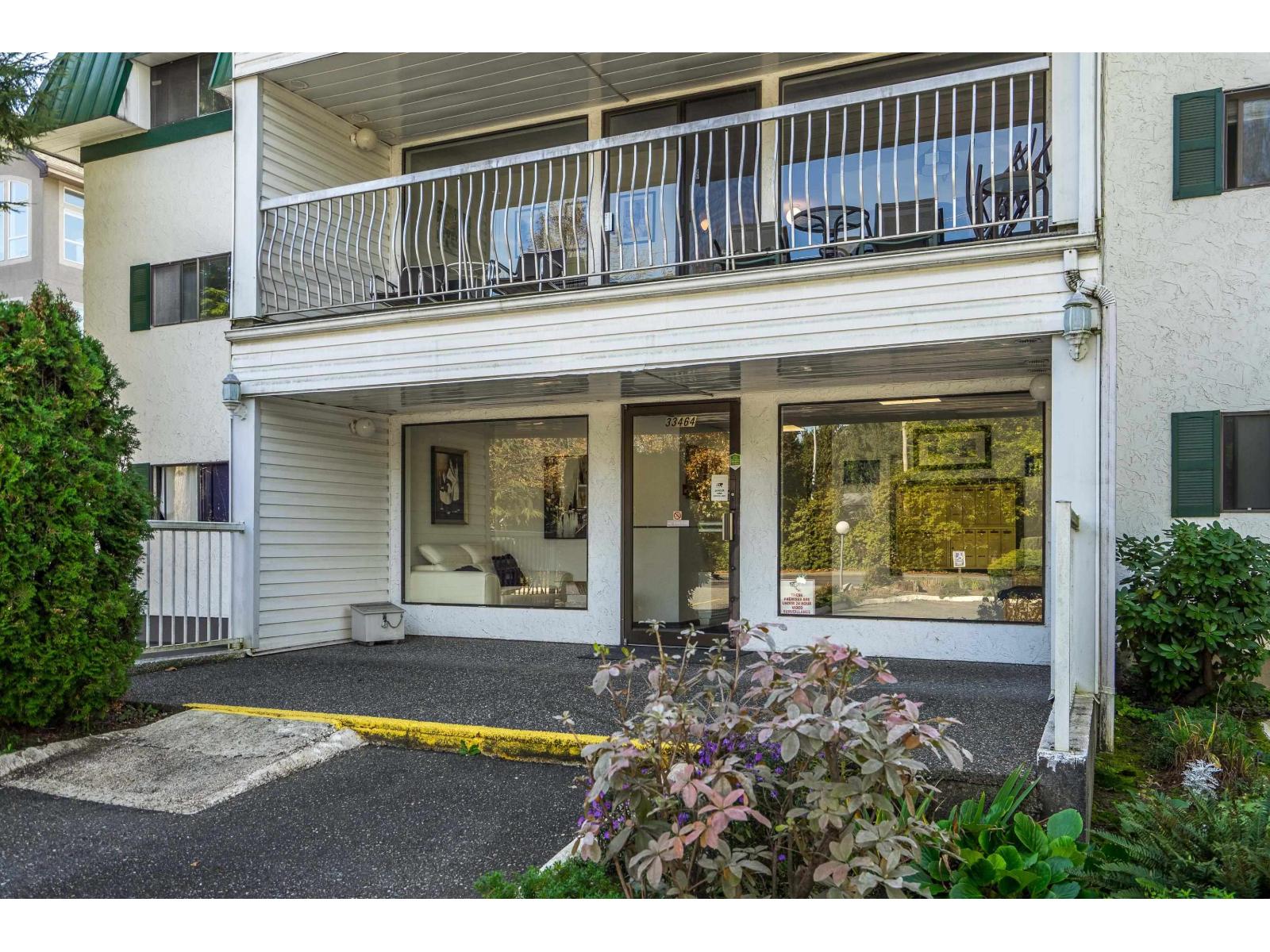 104 33464 George Ferguson Way, Abbotsford, British Columbia  V2S 2L8 - Photo 4 - R3113722