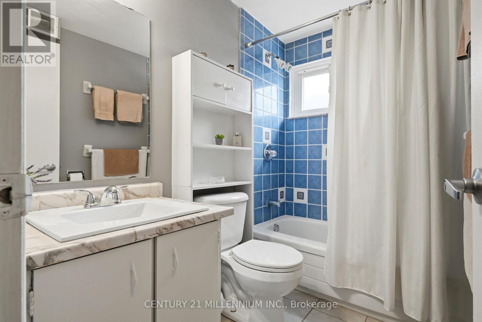 107 Darras Court, Brampton, Ontario  L6T 1W7 - Photo 20 - W13022516