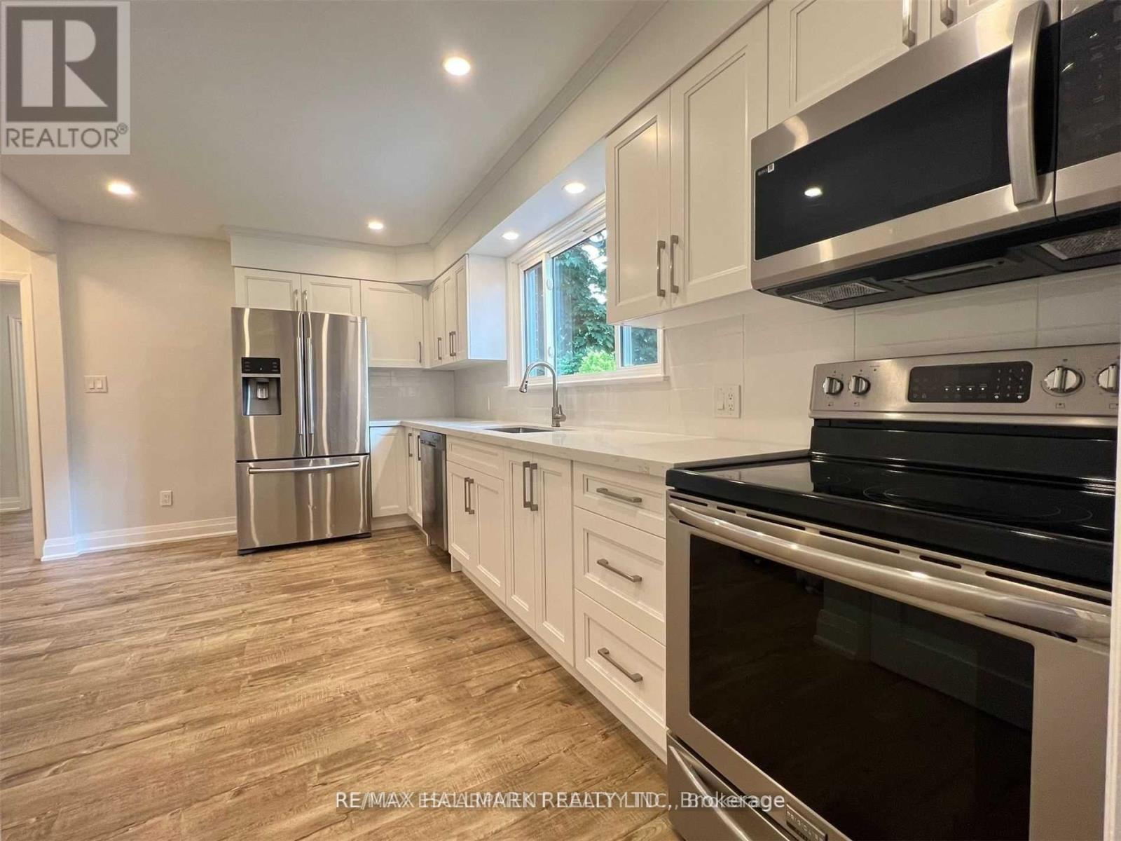 Main - 4328 New Street, Burlington, Ontario  L7L 1T5 - Photo 13 - W13022536