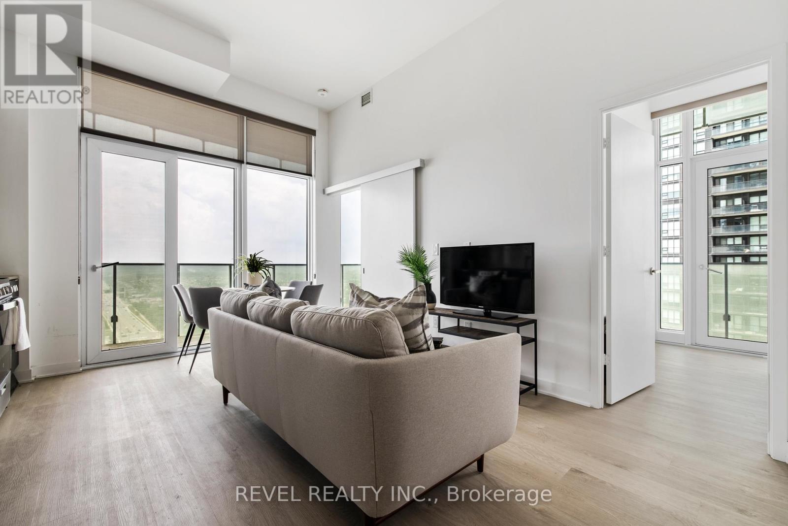 2408 - 3900 Confederation Parkway, Mississauga, Ontario  L5B 0M3 - Photo 5 - W13022548