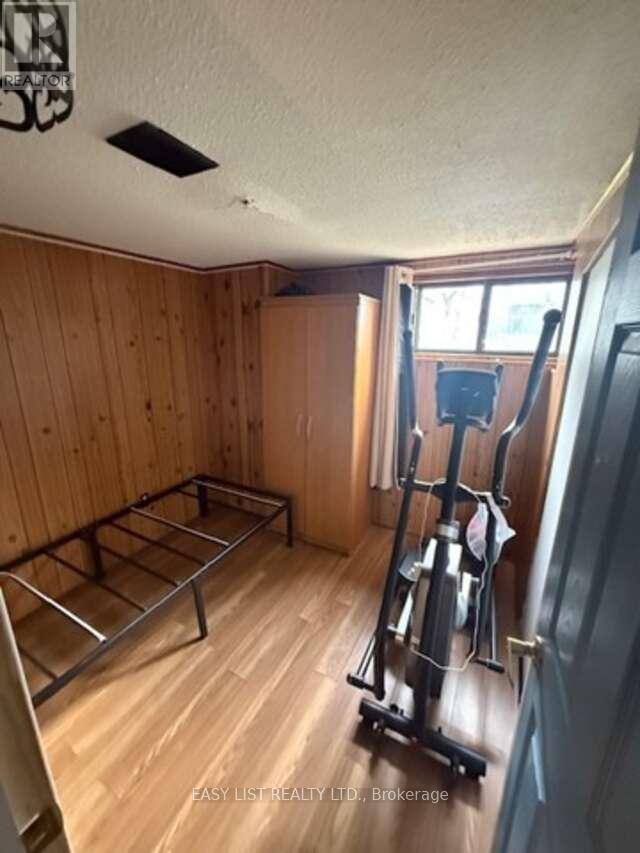 49 Blaydon Avenue, Toronto, Ontario  M3M 2E3 - Photo 17 - W13022556