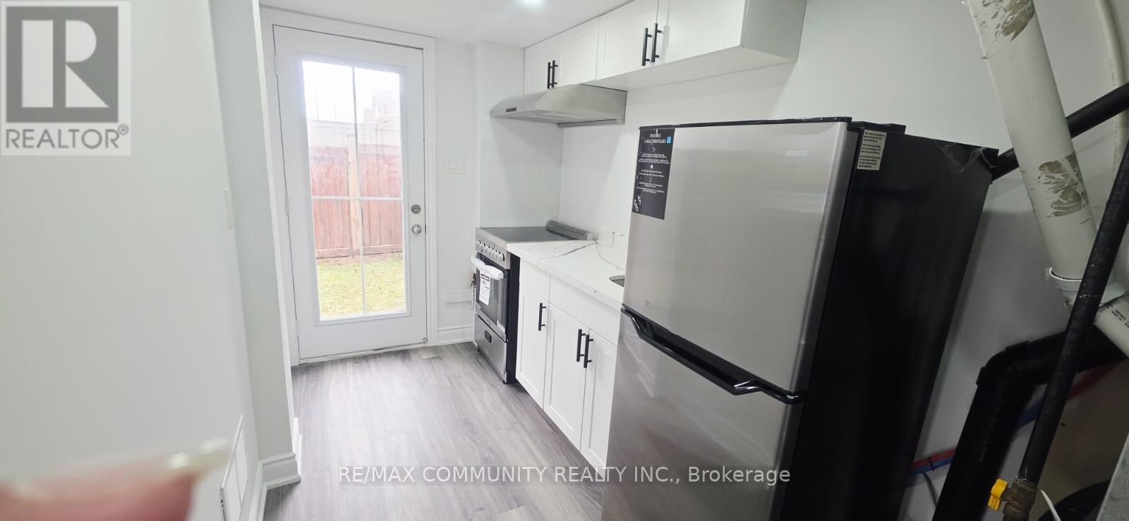 Lower - 50 Rockman Crescent, Brampton, Ontario  L7A 4B4 - Photo 2 - W13022572