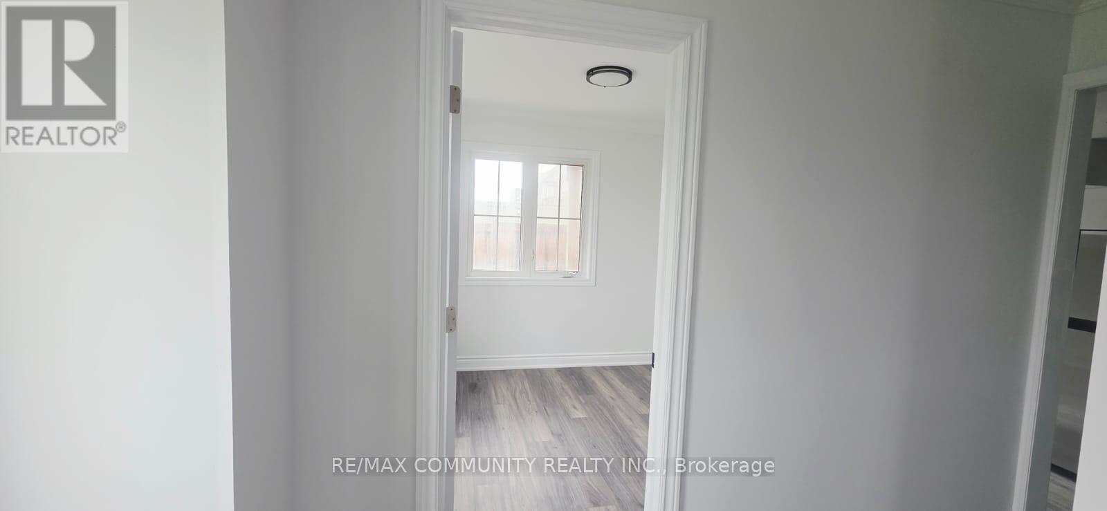 Lower - 50 Rockman Crescent, Brampton, Ontario  L7A 4B4 - Photo 9 - W13022572