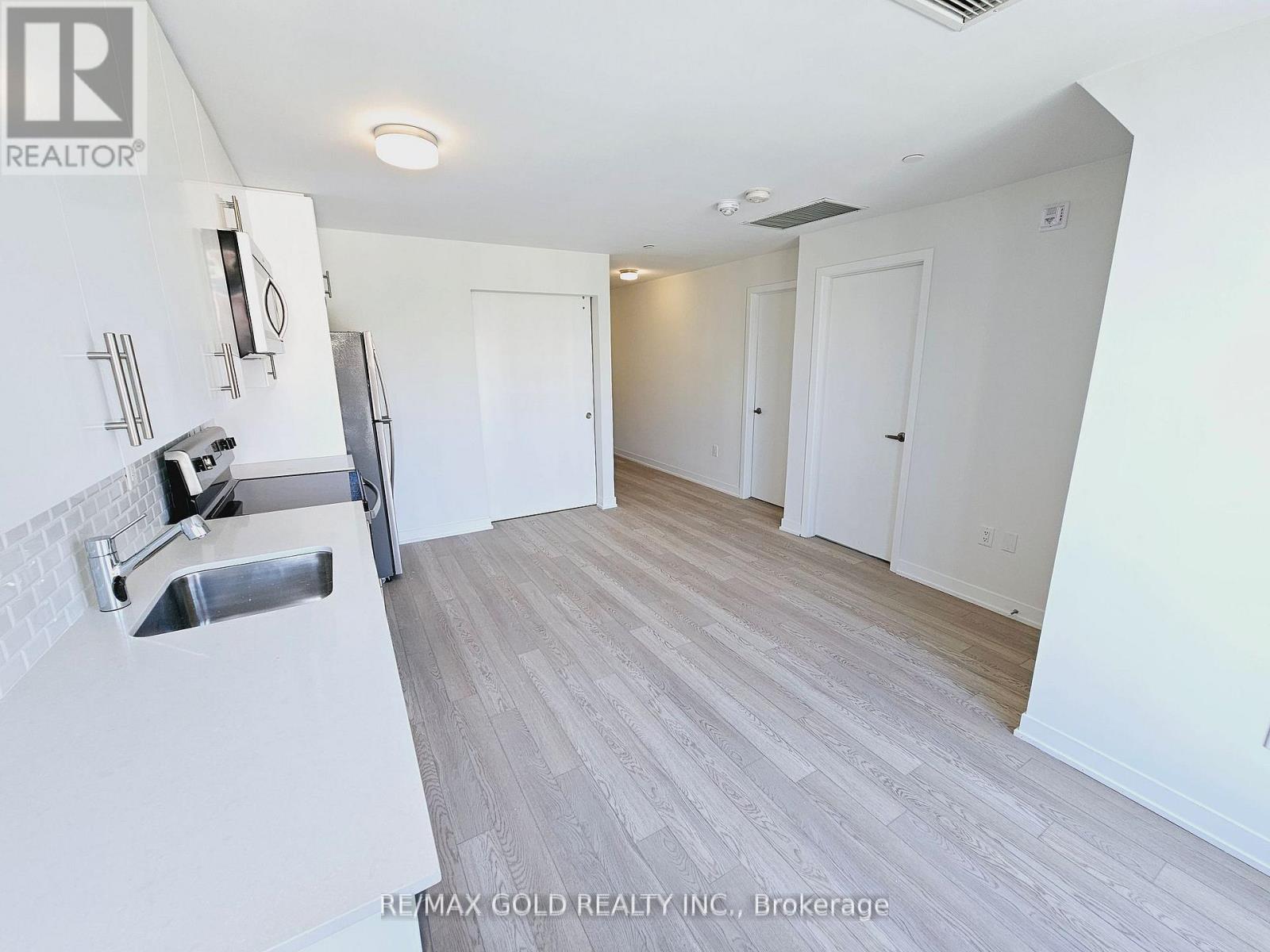 411 - 3401 Ridgeway Drive, Mississauga, Ontario  L5L 0B9 - Photo 12 - W13022574