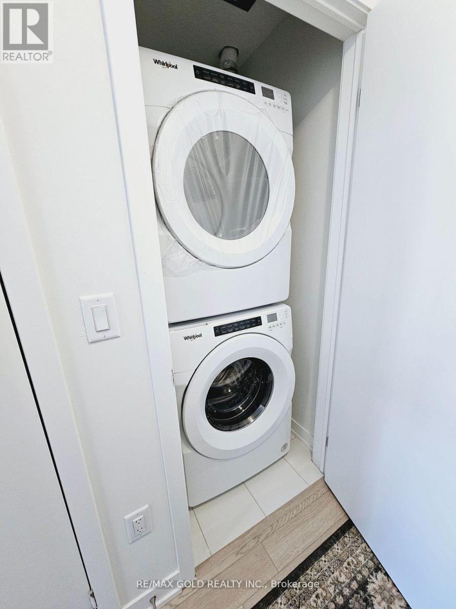 411 - 3401 Ridgeway Drive, Mississauga, Ontario  L5L 0B9 - Photo 14 - W13022574