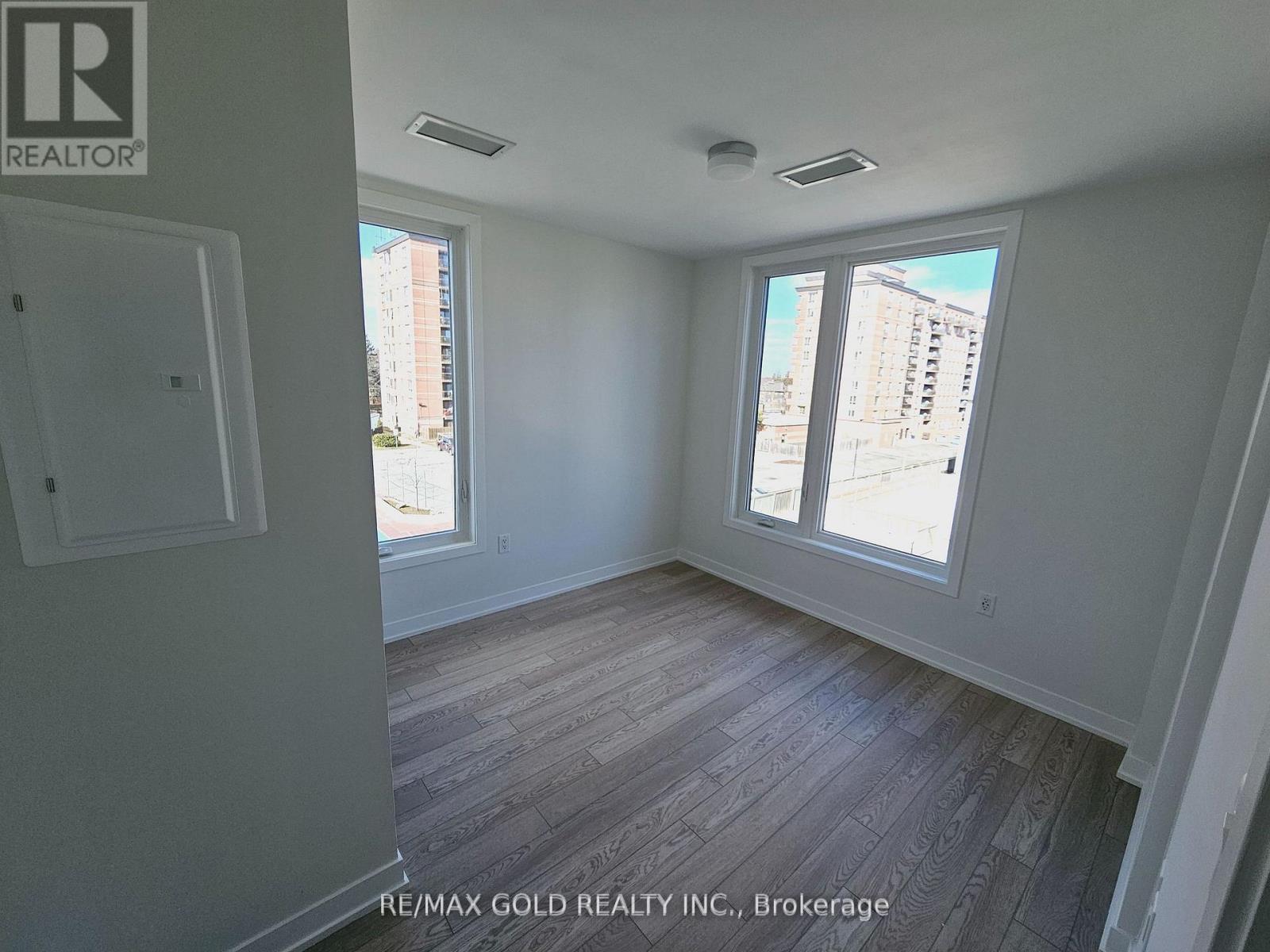 411 - 3401 Ridgeway Drive, Mississauga, Ontario  L5L 0B9 - Photo 7 - W13022574