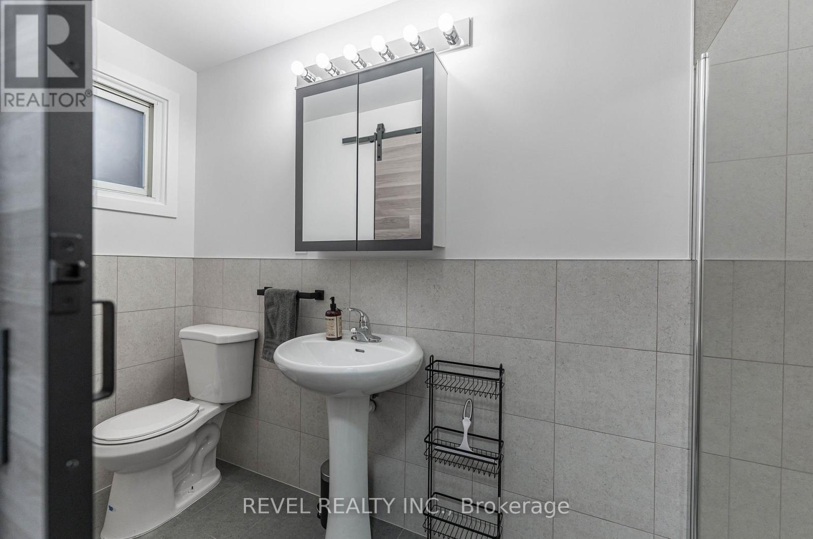 329 Main Street W, Hamilton, Ontario  L8P 1K1 - Photo 17 - X13022506