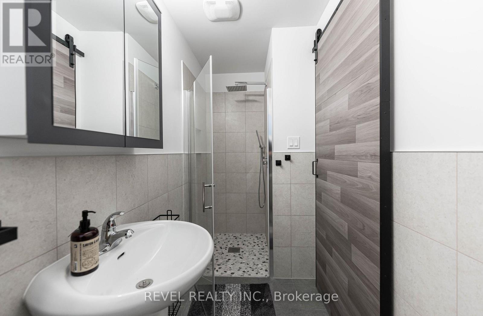 329 Main Street W, Hamilton, Ontario  L8P 1K1 - Photo 18 - X13022506