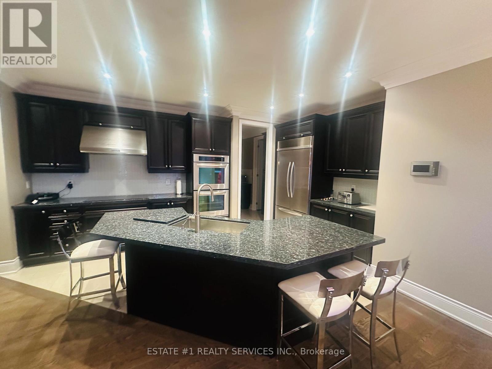 48 Beacon Hill Drive, Brampton, Ontario  L6X 0V7 - Photo 15 - W13017094