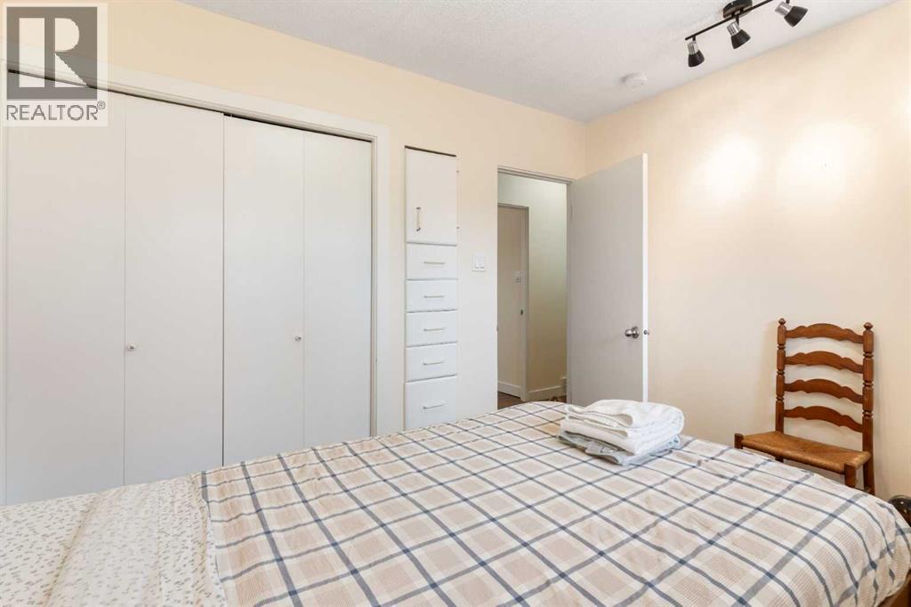 2822 40 Street Sw, Calgary, Alberta  T3E 3J6 - Photo 12 - A2302256