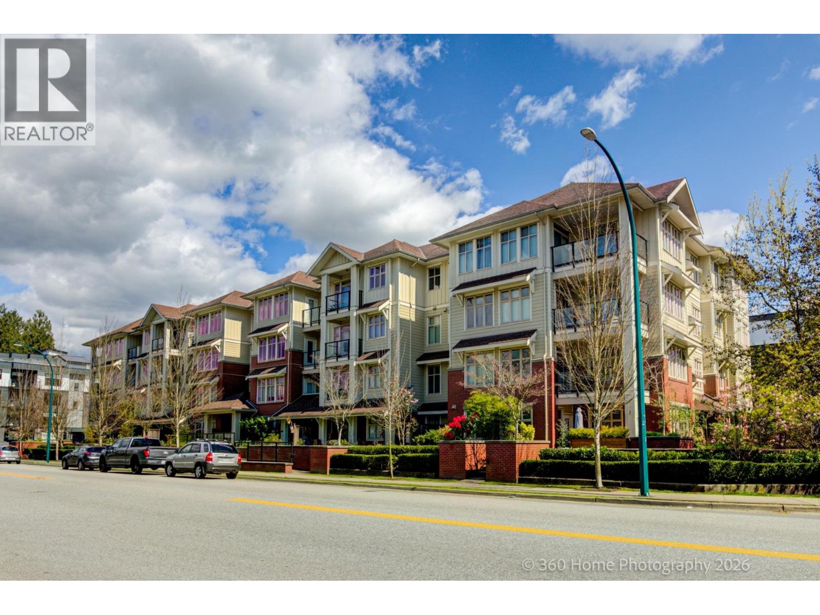 411 2330 Shaughnessy Street, Port Coquitlam, British Columbia  V3C 0B5 - Photo 1 - R3113389