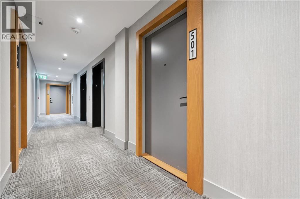 1888 QUEEN Street E Unit# 501, Toronto, Ontario