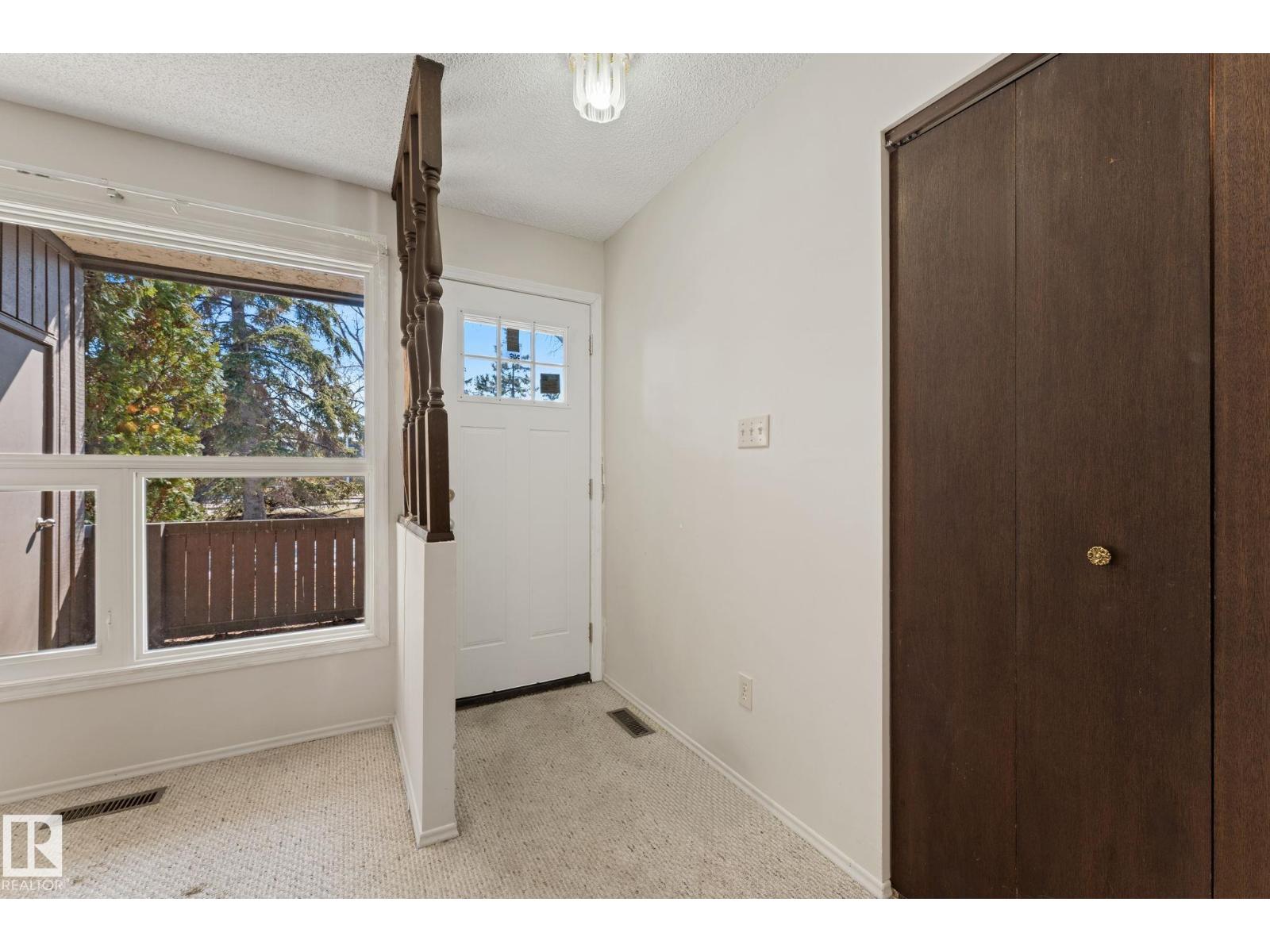 164 Surrey Gardens Gd Nw, Edmonton, Alberta  T5T 1Z3 - Photo 7 - E4483104