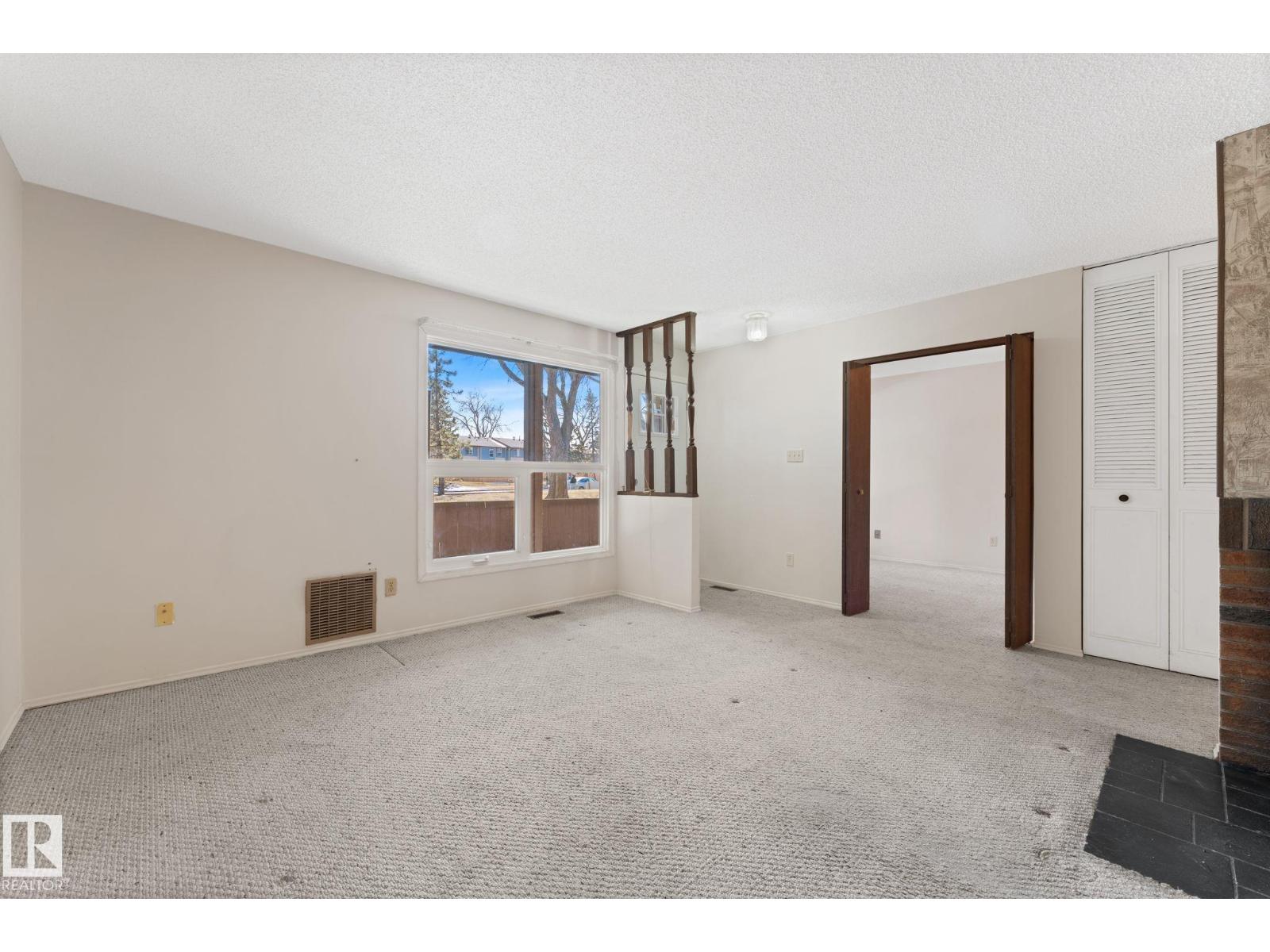 164 Surrey Gardens Gd Nw, Edmonton, Alberta  T5T 1Z3 - Photo 10 - E4483104