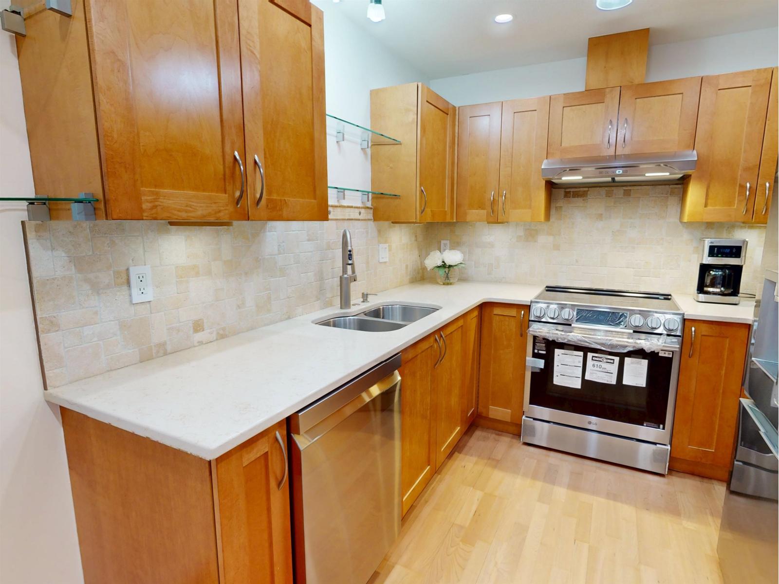 409 15621 Marine Drive, White Rock, British Columbia  V4B 1E1 - Photo 11 - R3113151