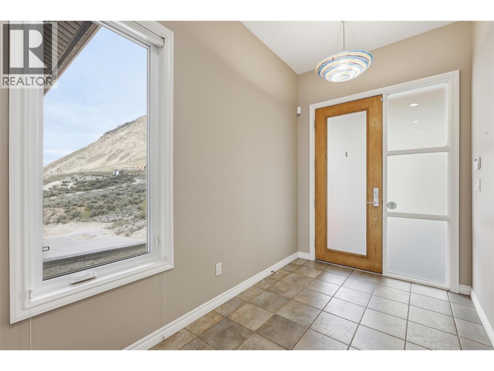 1589 Golf Ridge Drive, Kamloops, British Columbia  V2H 0A5 - Photo 4 - 10381403