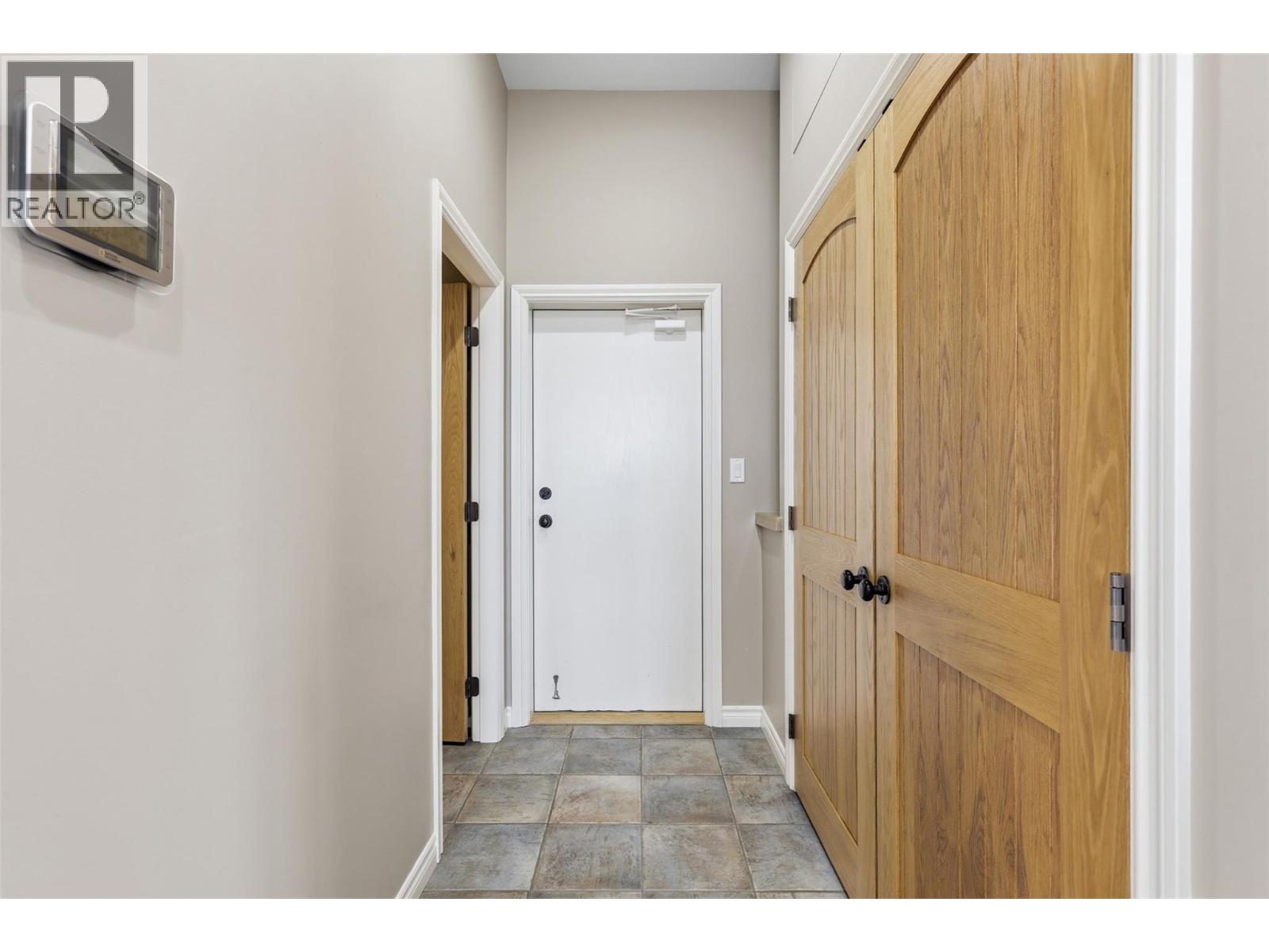 1589 Golf Ridge Drive, Kamloops, British Columbia  V2H 0A5 - Photo 6 - 10381403