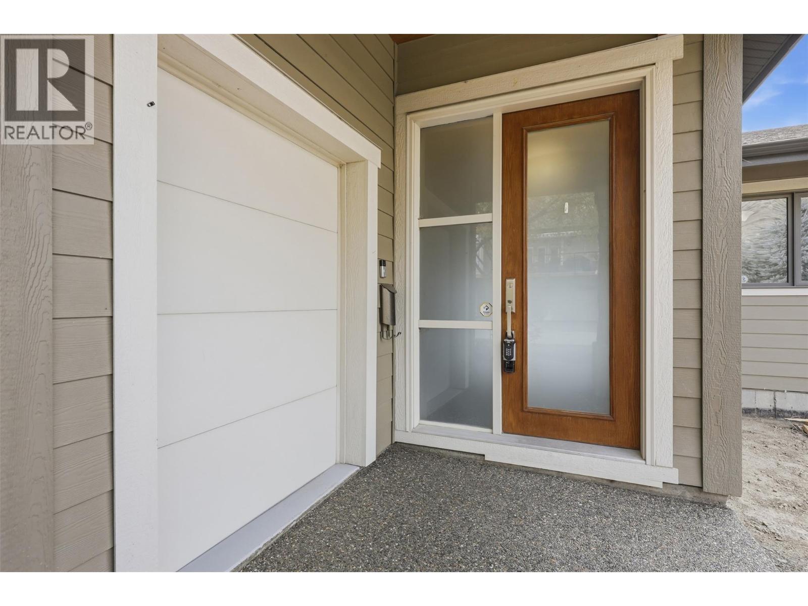 1589 Golf Ridge Drive, Kamloops, British Columbia  V2H 0A5 - Photo 3 - 10381403