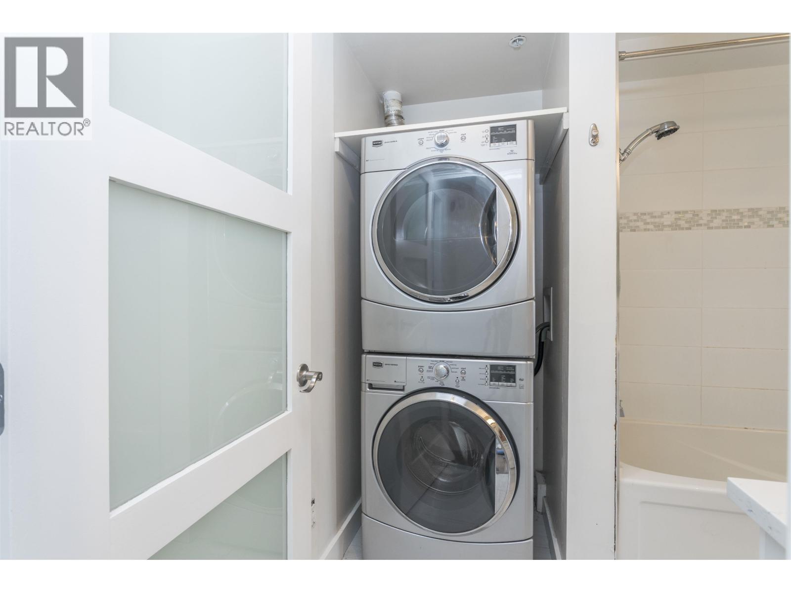 2836 E Kent South Avenue, Vancouver, British Columbia  V5S 4T4 - Photo 27 - R3113588