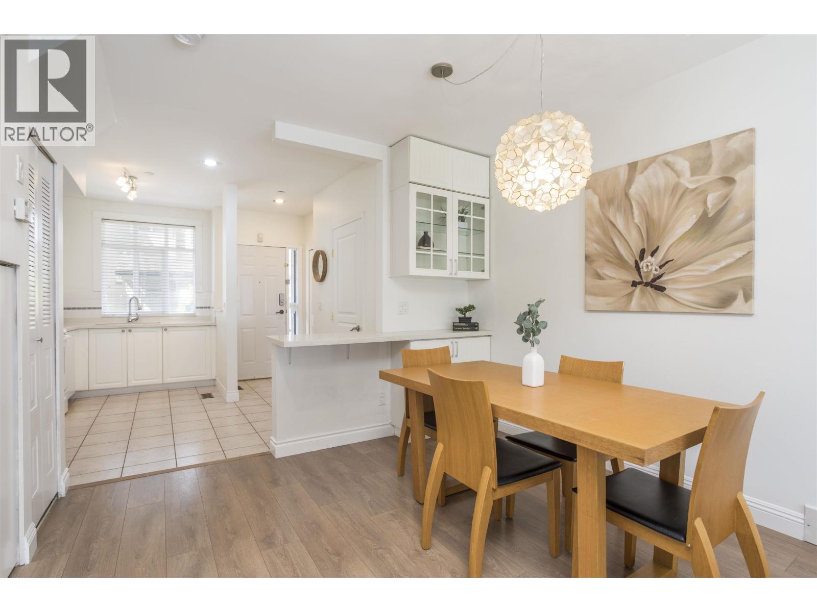 2836 E Kent South Avenue, Vancouver, British Columbia  V5S 4T4 - Photo 5 - R3113588