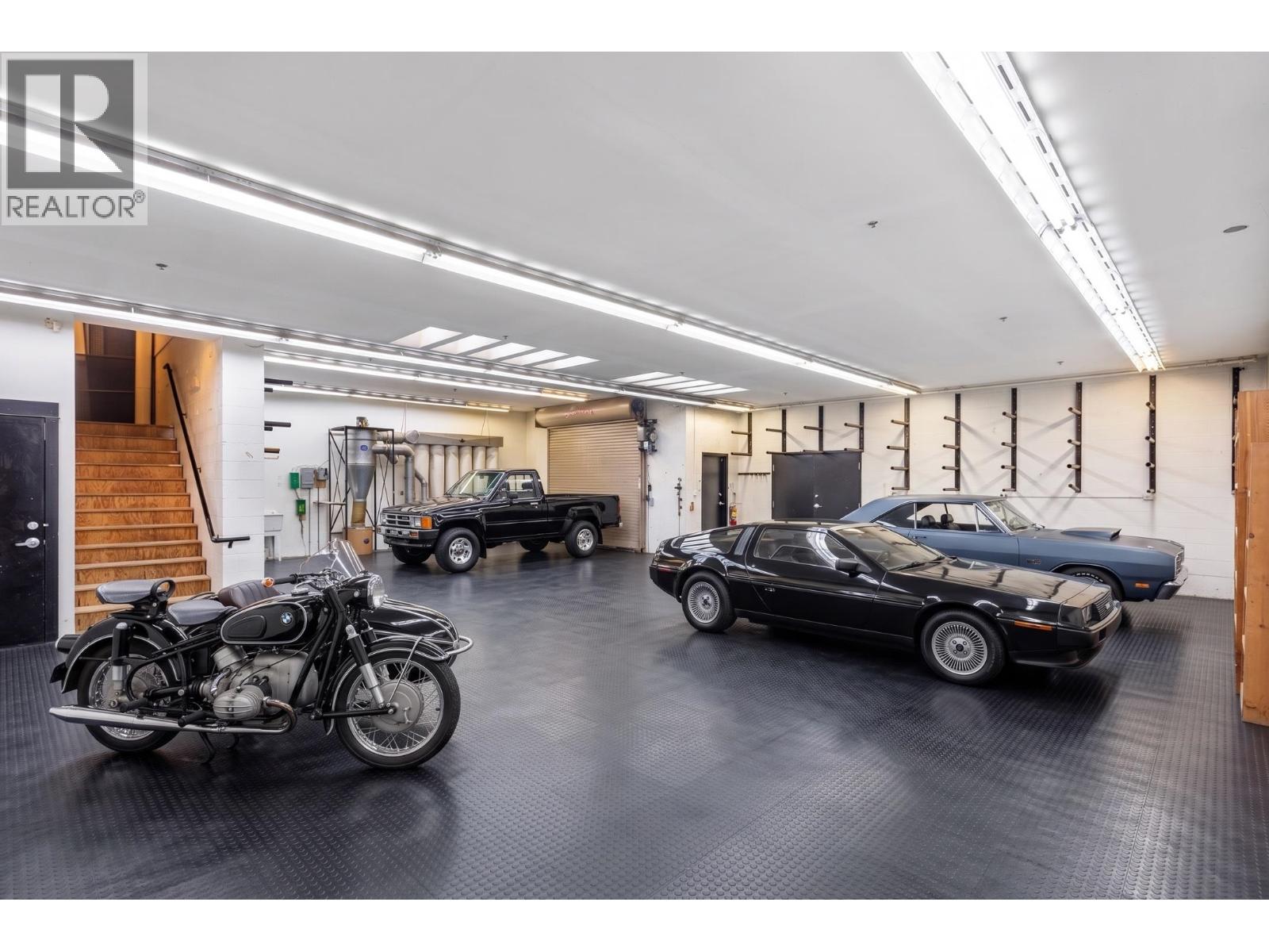 33 E 6th Avenue, Vancouver, British Columbia  V5T 1J3 - Photo 3 - R3111328