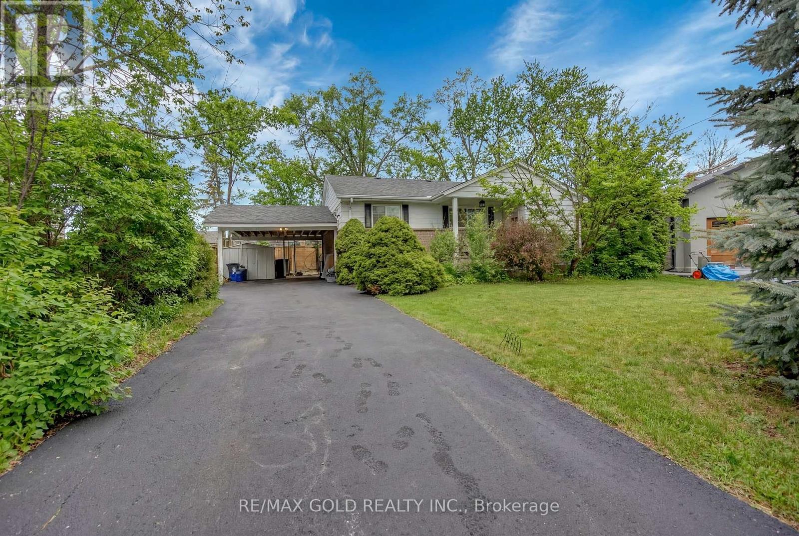 462 Samford Place, Oakville, Ontario  L6L 4E8 - Photo 2 - W12979204