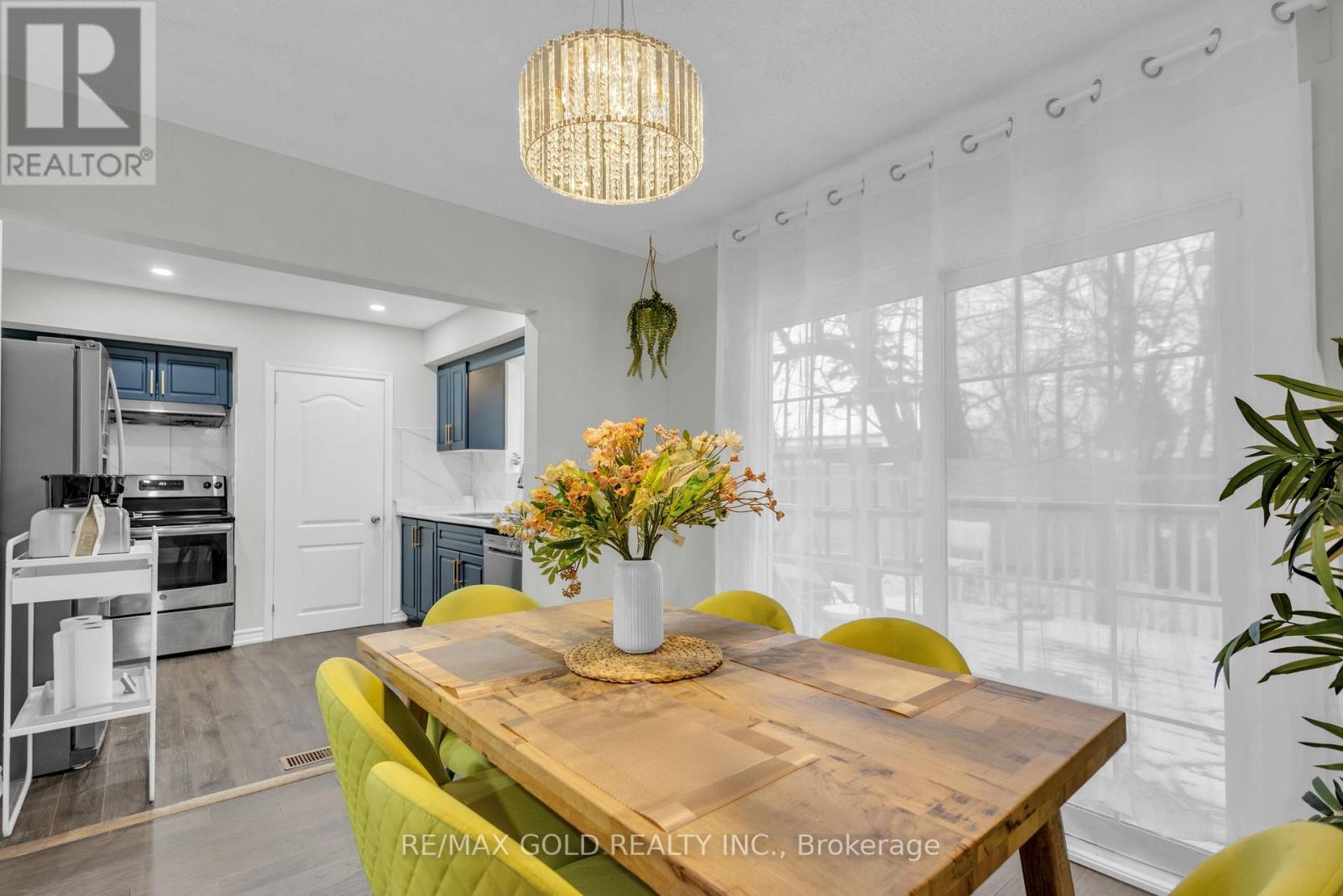 462 Samford Place, Oakville, Ontario  L6L 4E8 - Photo 9 - W12979204