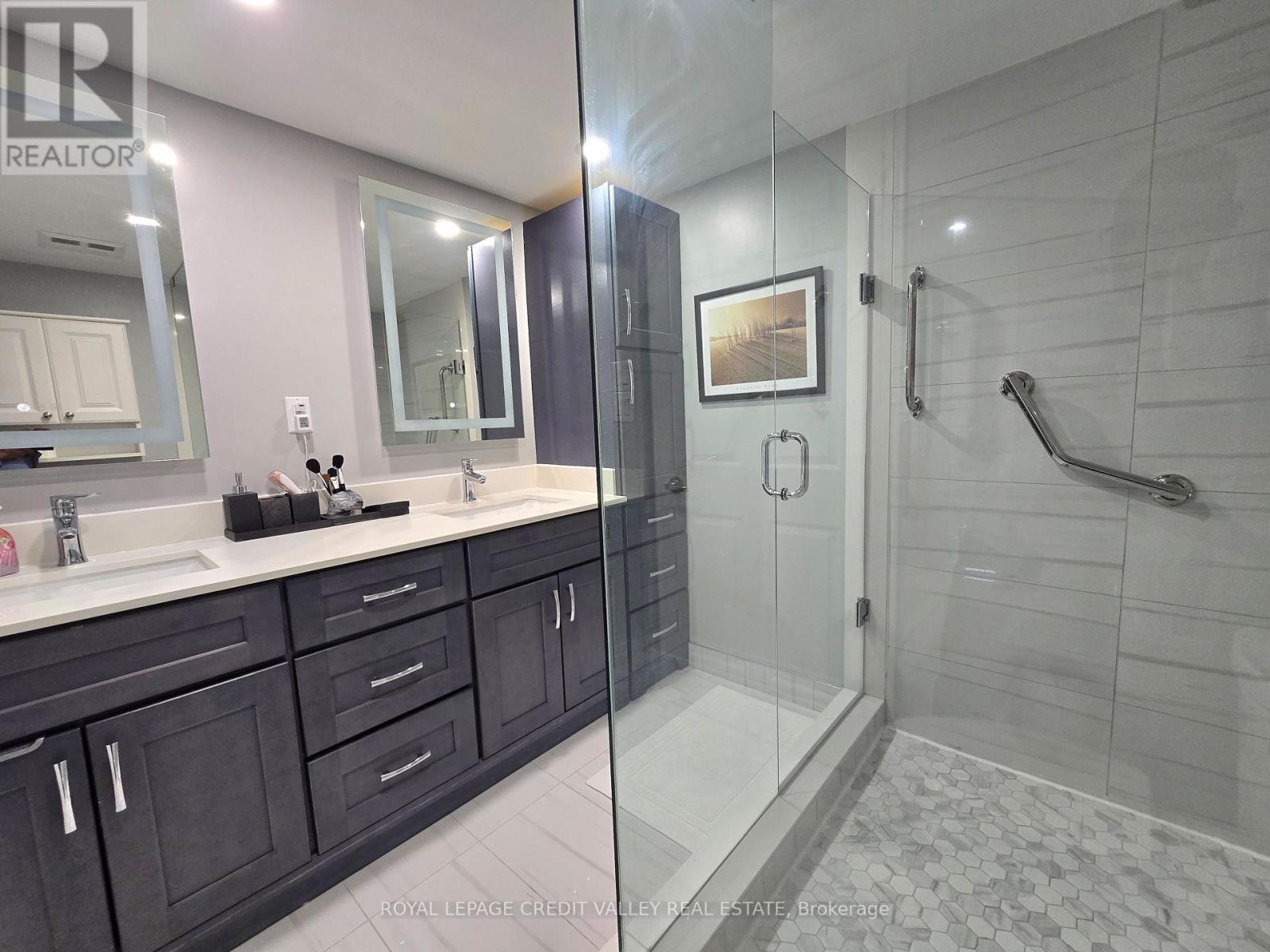 2101 - 24 Hanover Road, Brampton, Ontario  L6S 5K8 - Photo 15 - W13020044