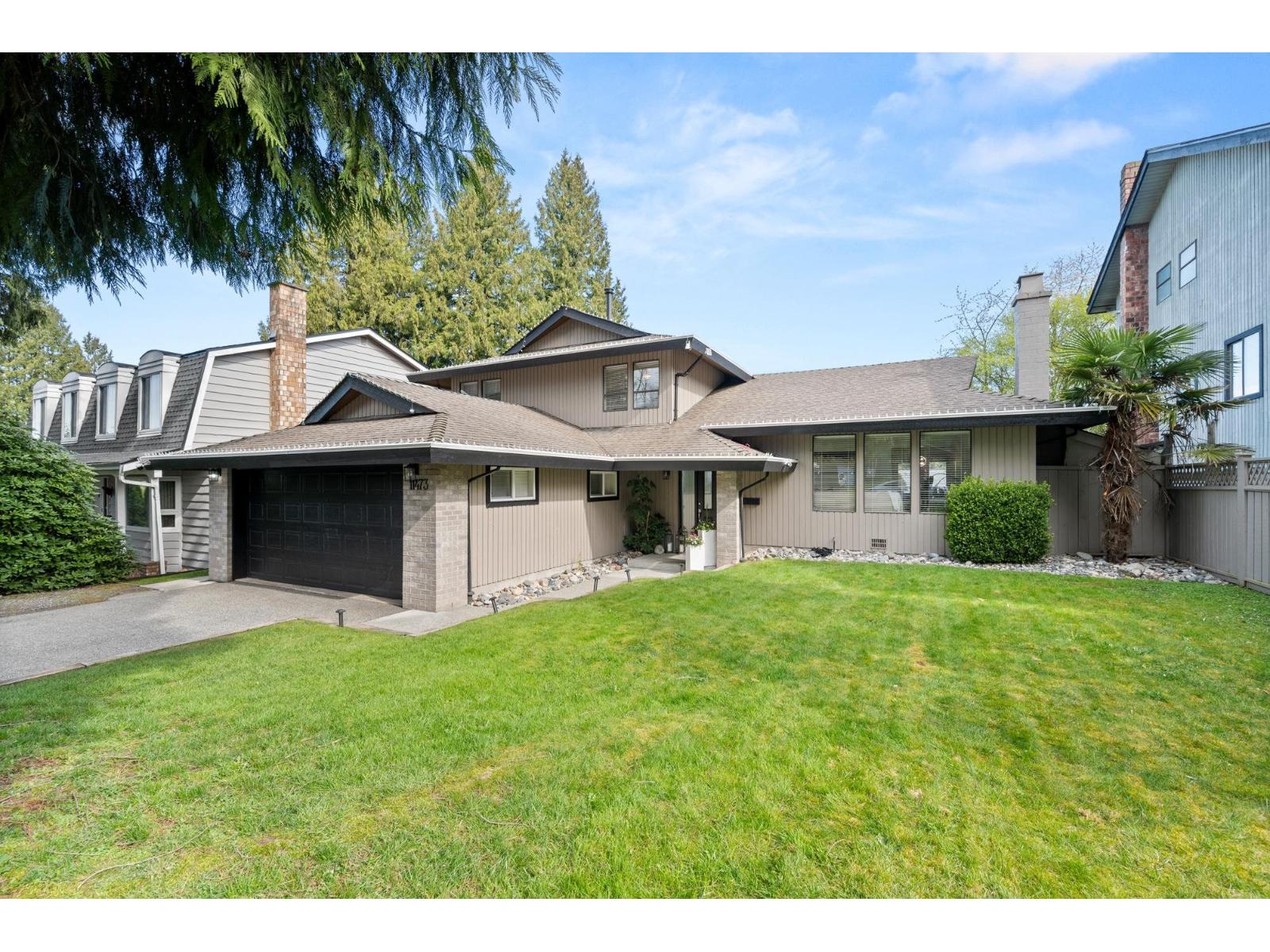 11473 Royal Crescent, Surrey, British Columbia  V3V 6V5 - Photo 2 - R3113490