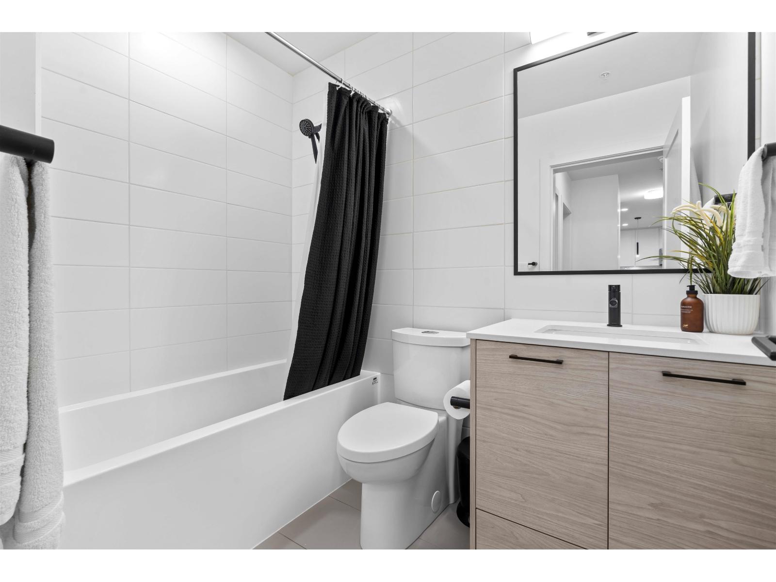A412 20018 83a Avenue, Langley, British Columbia  V2Y 3P2 - Photo 25 - R3113748
