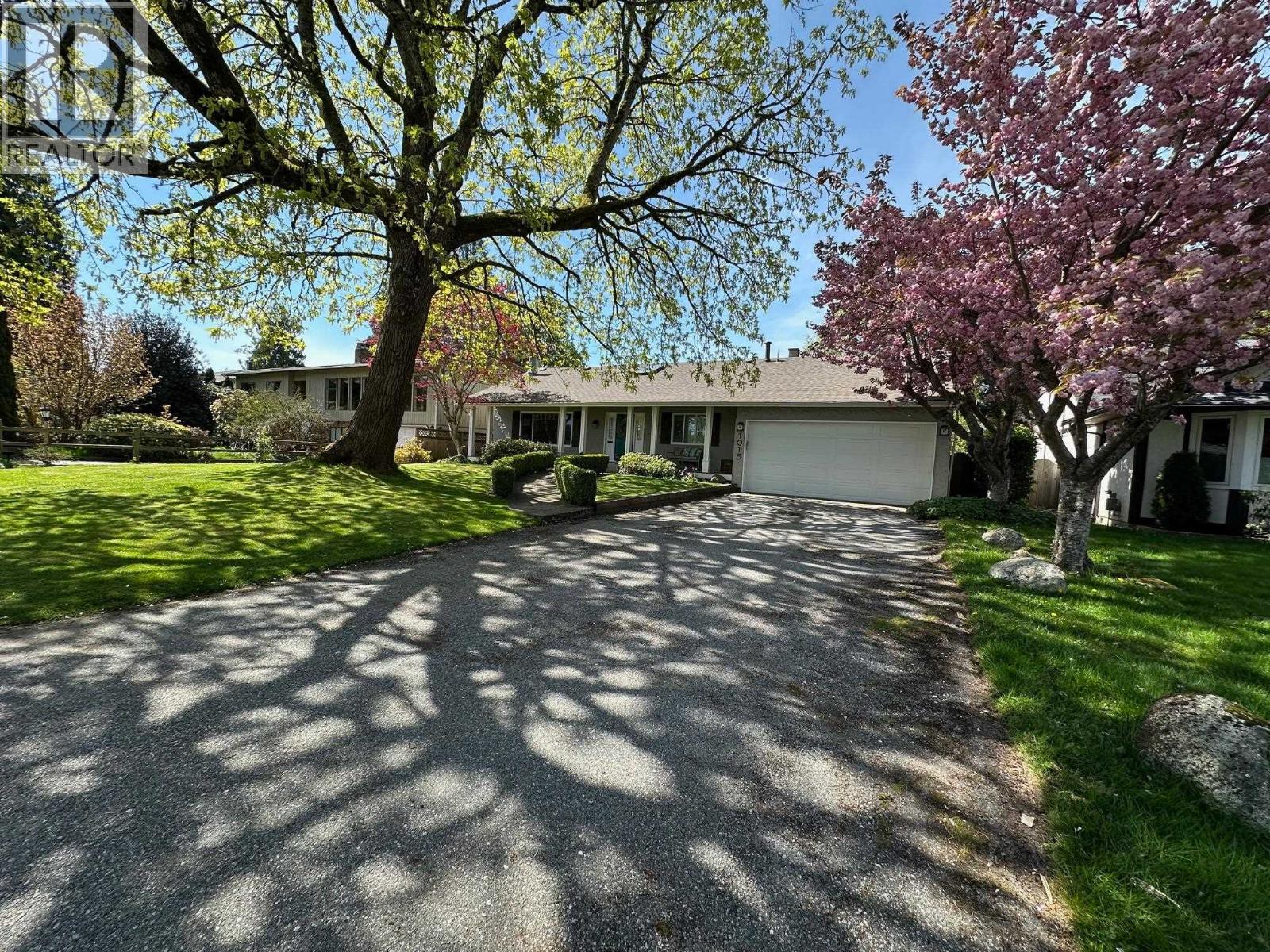 1015 51a Street, Delta, British Columbia  V4M 2X9 - Photo 3 - R3113372