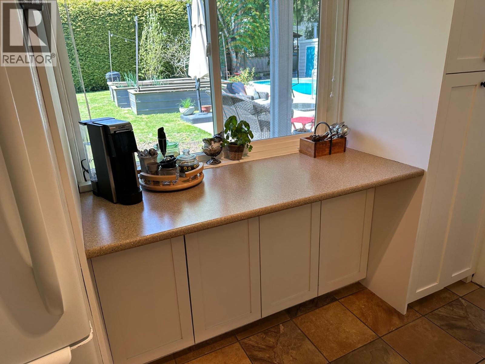 1015 51a Street, Delta, British Columbia  V4M 2X9 - Photo 11 - R3113372