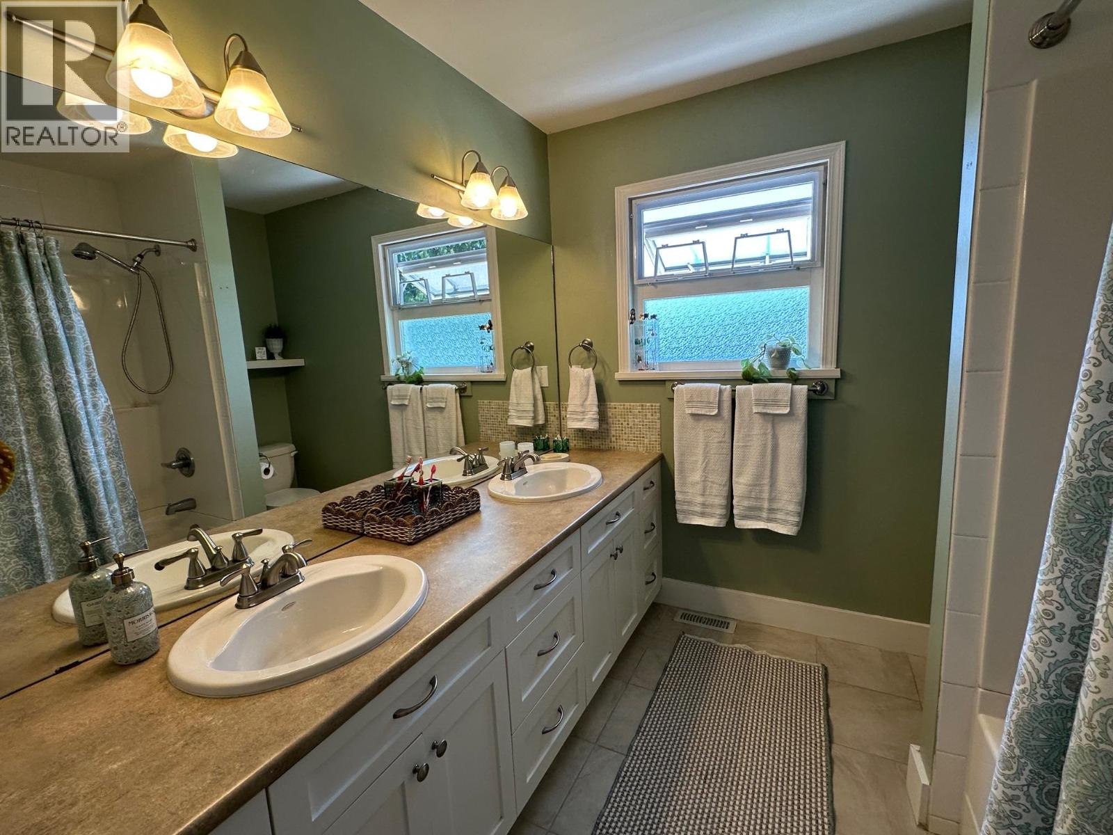 1015 51a Street, Delta, British Columbia  V4M 2X9 - Photo 31 - R3113372