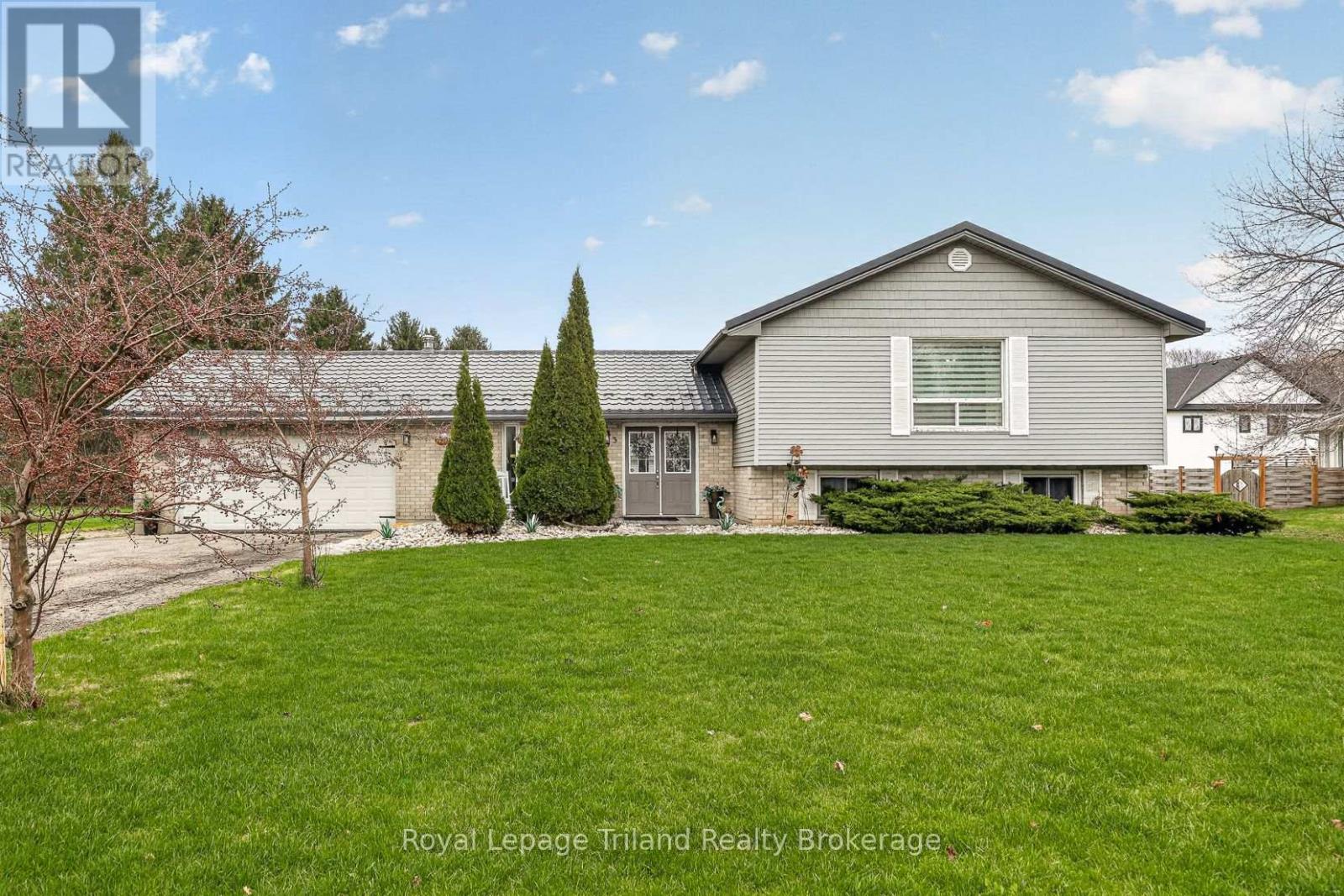 293 Whiting Street, Ingersoll, Ontario  N5C 3P7 - Photo 3 - X13022608