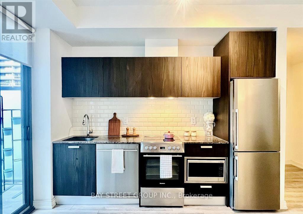 1011 - 50 Charles Street E, Toronto, Ontario  M4Y 0C3 - Photo 5 - C13022576