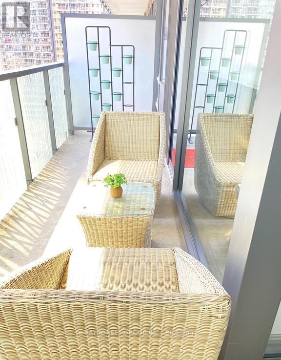 1011 - 50 Charles Street E, Toronto, Ontario  M4Y 0C3 - Photo 8 - C13022576