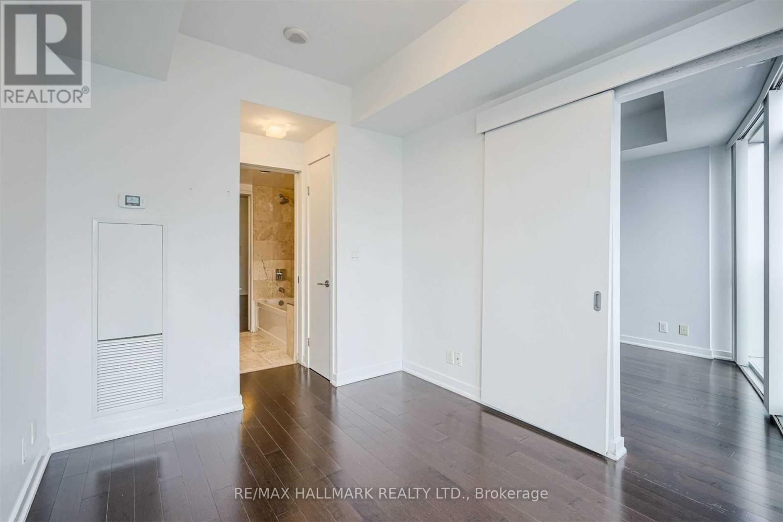 2303 - 12 York Street, Toronto, Ontario  M5J 0A9 - Photo 15 - C13022584