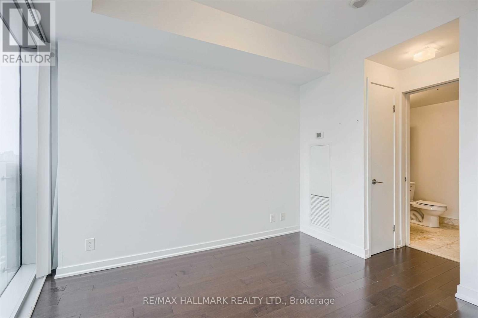 2303 - 12 York Street, Toronto, Ontario  M5J 0A9 - Photo 18 - C13022584