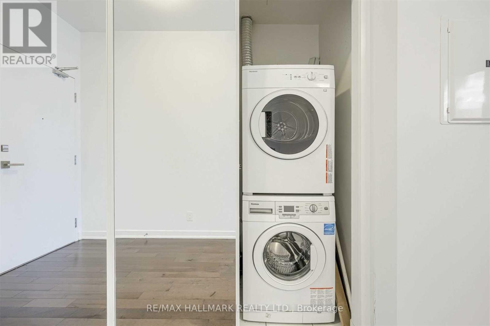 2303 - 12 York Street, Toronto, Ontario  M5J 0A9 - Photo 24 - C13022584