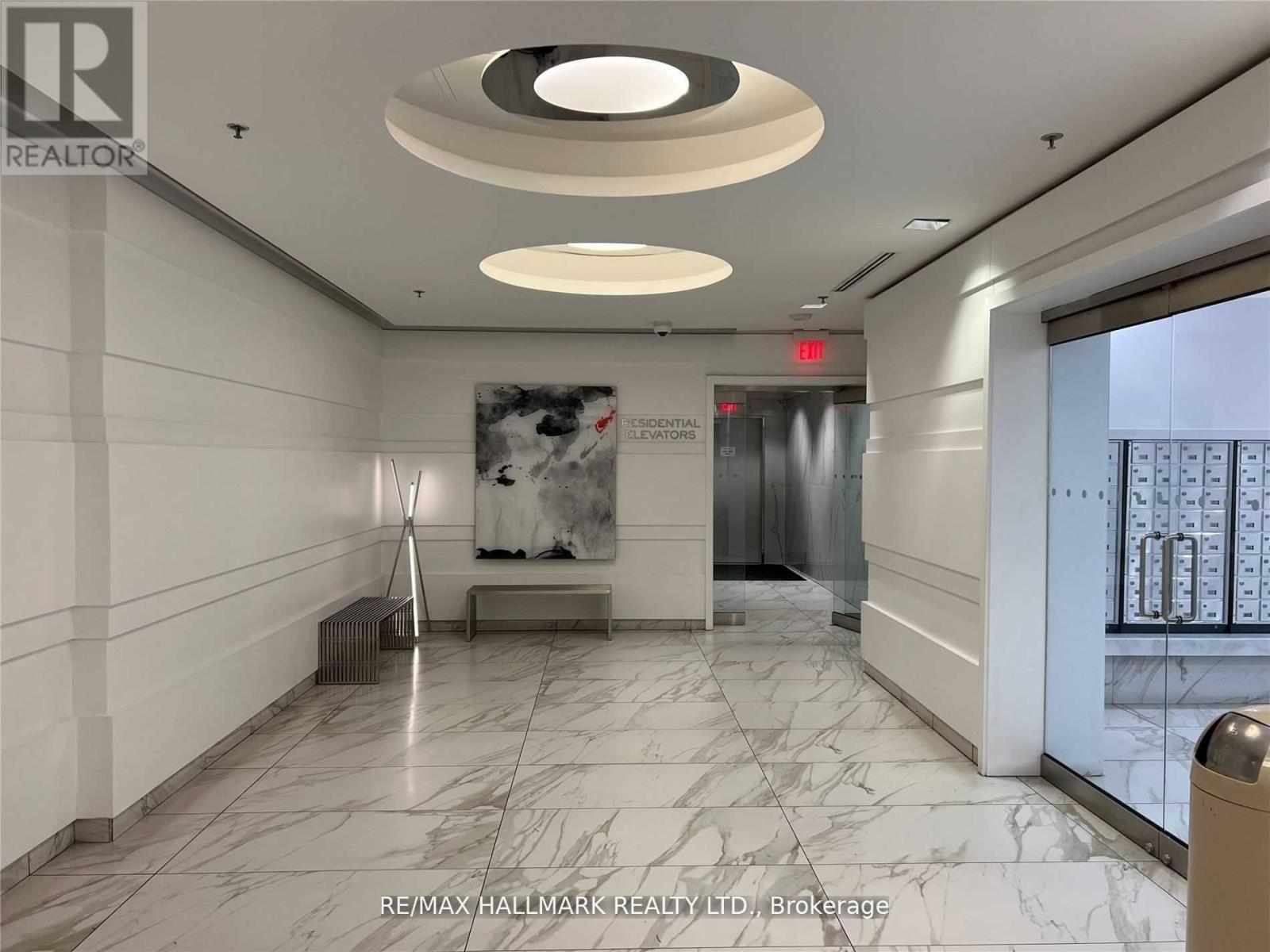 2303 - 12 York Street, Toronto, Ontario  M5J 0A9 - Photo 26 - C13022584