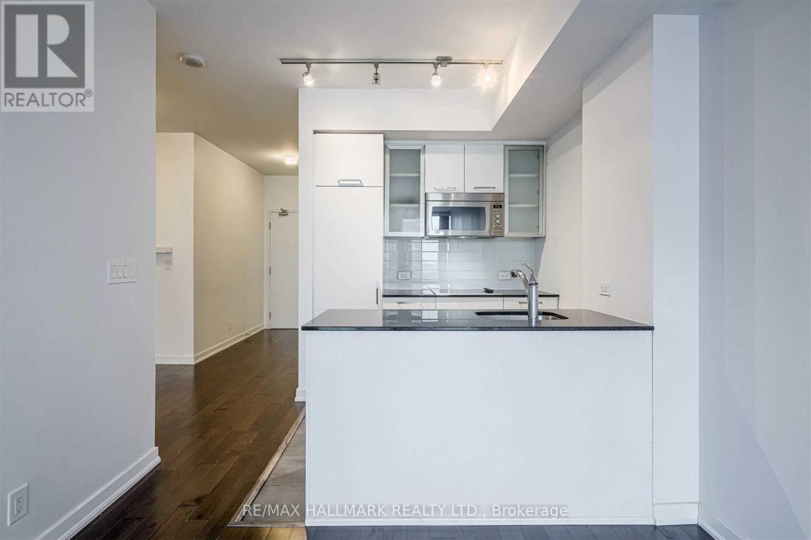 2303 - 12 York Street, Toronto, Ontario  M5J 0A9 - Photo 5 - C13022584