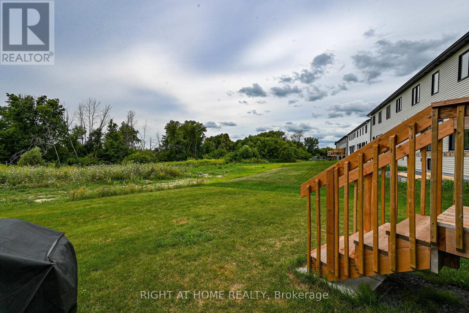 950 Cologne Street, Russell, Ontario  K0A 1W0 - Photo 29 - X12874364