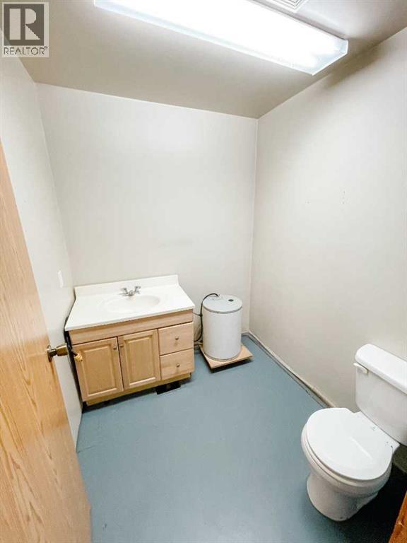 10509 92 Street, High Level, Alberta  T0H 1Z0 - Photo 3 - A2297853