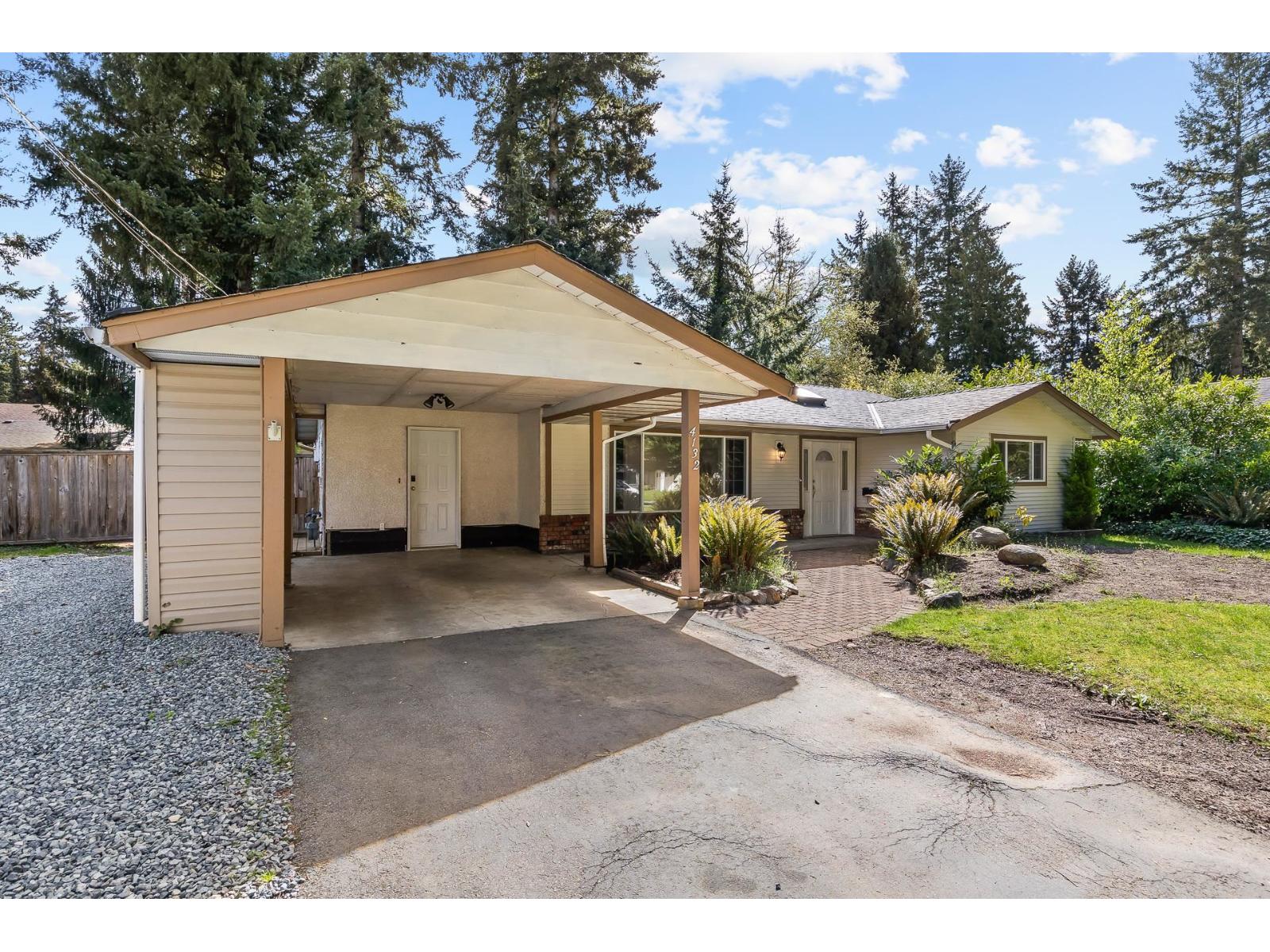 4132 204b Street, Langley, British Columbia  V3A 1Z8 - Photo 4 - R3113663