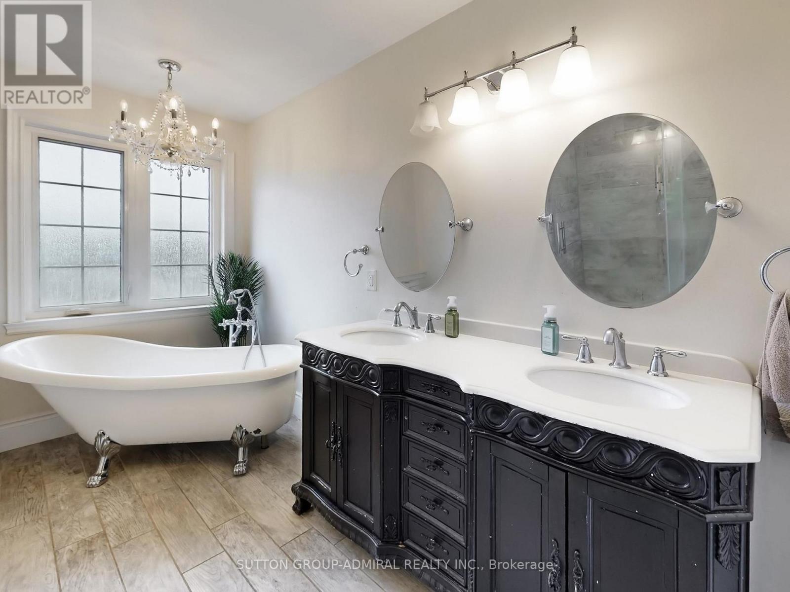 128 Sutherland Avenue, Oshawa, Ontario  L1G 2G5 - Photo 22 - E13022582