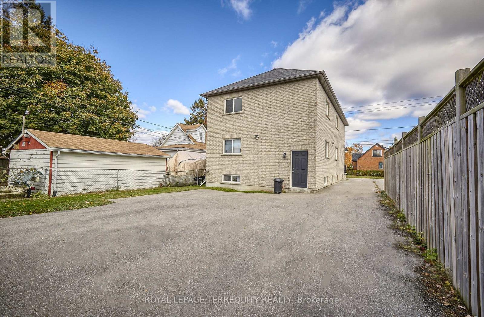 2 - 556 Park Road S, Oshawa, Ontario  L1J 4J5 - Photo 19 - E13022632