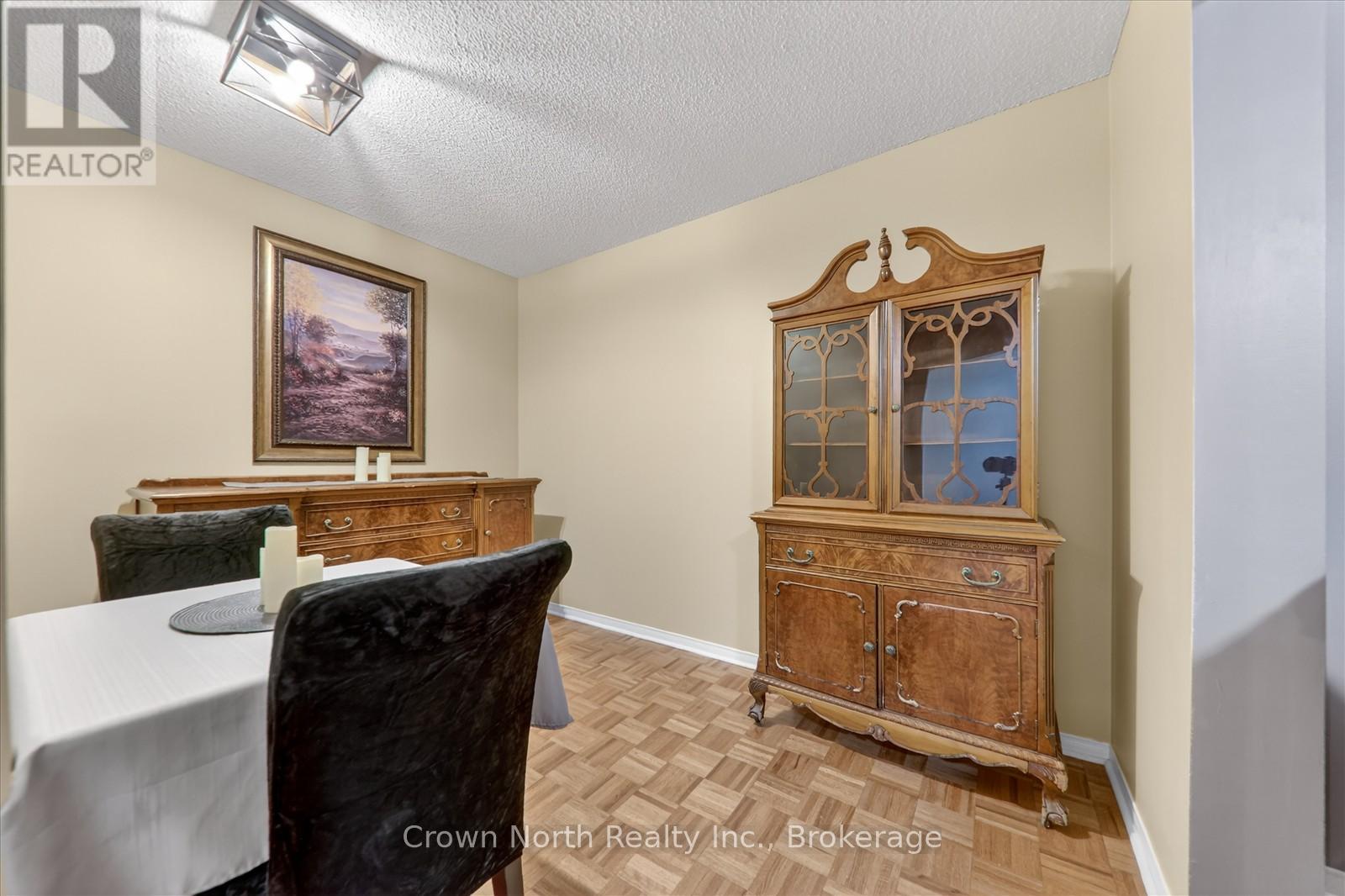 17 Plumrose Boulevard, Toronto, Ontario  M1E 5E8 - Photo 11 - E13022658