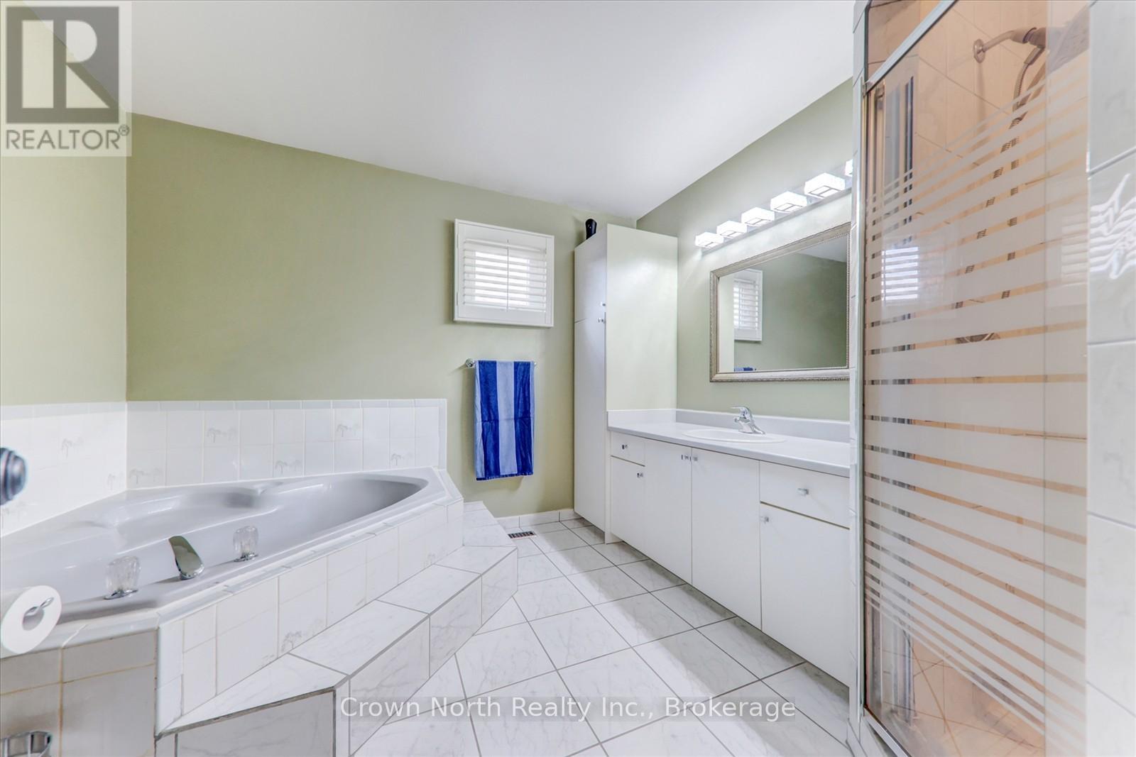 17 Plumrose Boulevard, Toronto, Ontario  M1E 5E8 - Photo 20 - E13022658