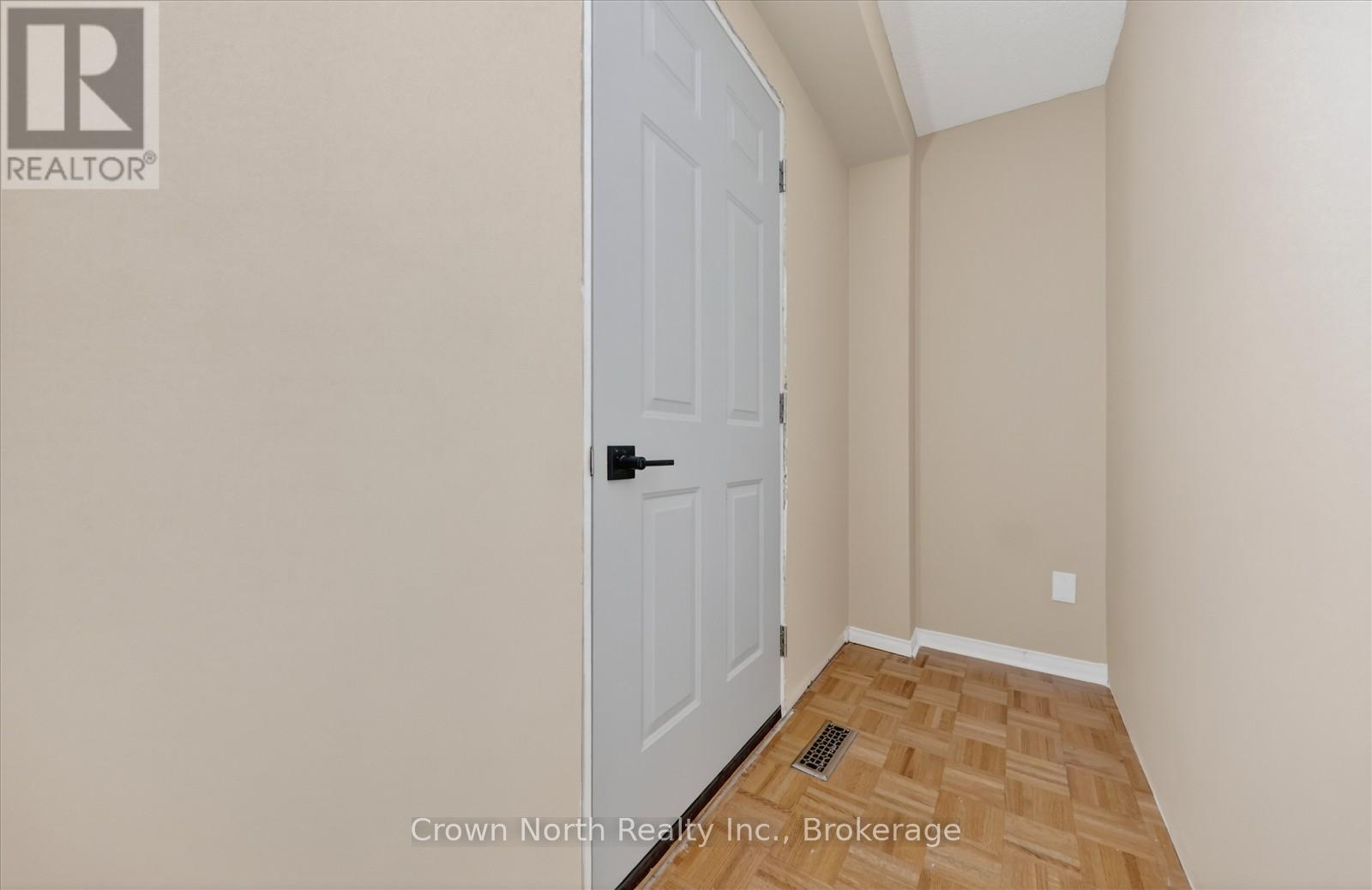 17 Plumrose Boulevard, Toronto, Ontario  M1E 5E8 - Photo 37 - E13022658