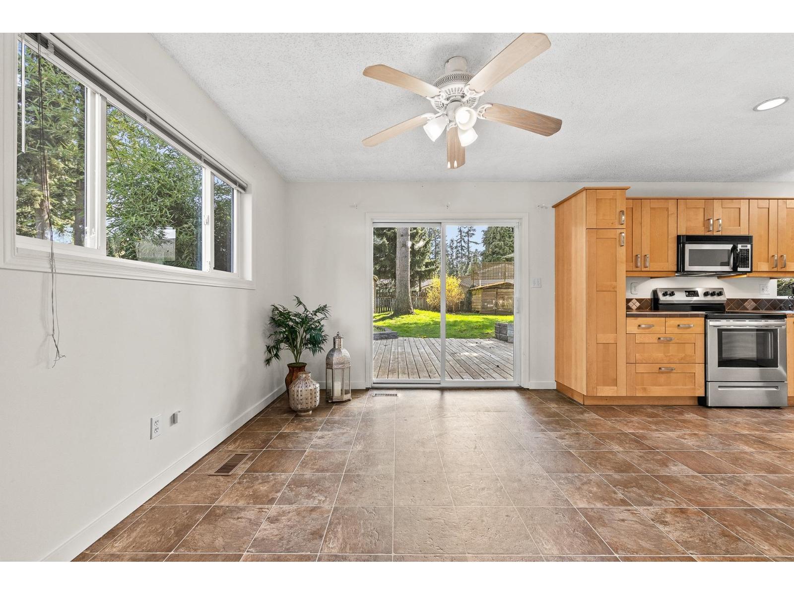 4132 204b Street, Langley, British Columbia  V3A 1Z8 - Photo 10 - R3113663